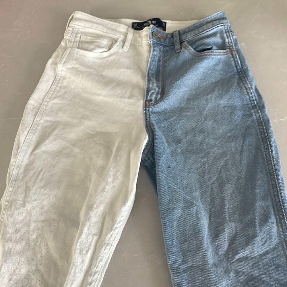 Hollister Two Toned Jeans - Size 26